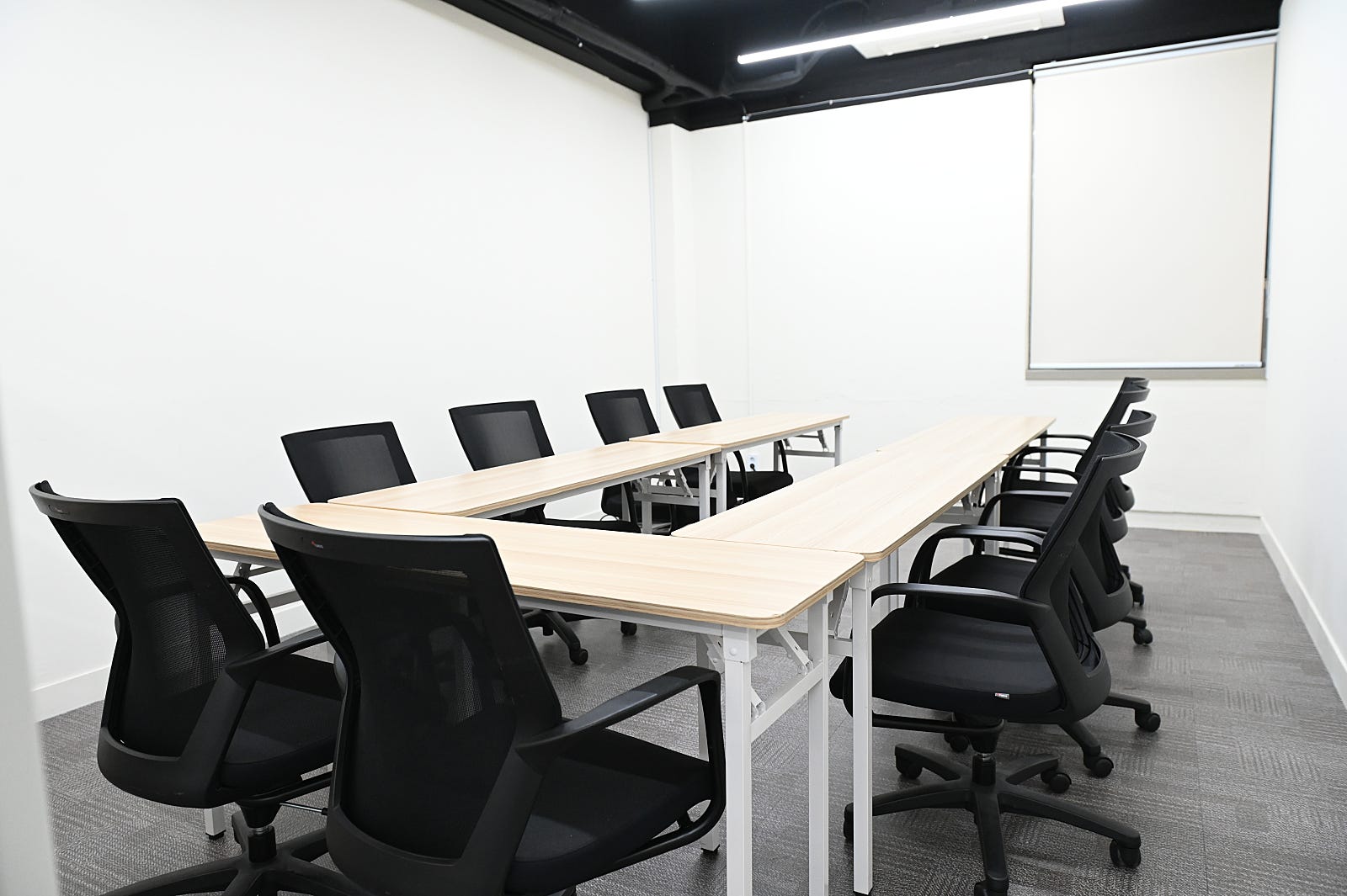 스페이스쉐어 강남센터 VIP2룸 모둠형 배치, 회의실, 대기실, 스텝룸으로 적합한 프리미엄 공간