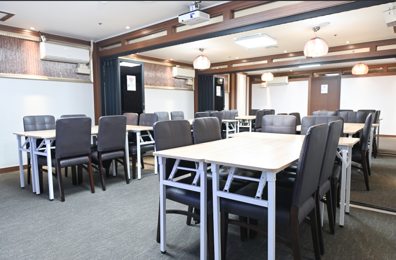 스페이스쉐어 서울역센터 사파이어룸 모둠형/조별 배치