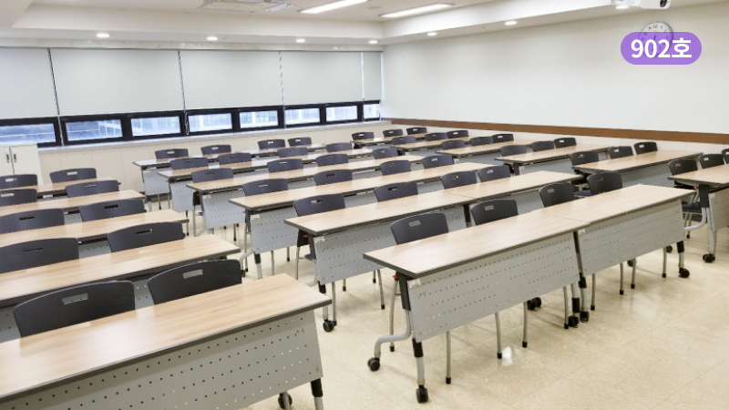 스페이스쉐어 지밸리센터 902호 40명 수용 가능한 강의실